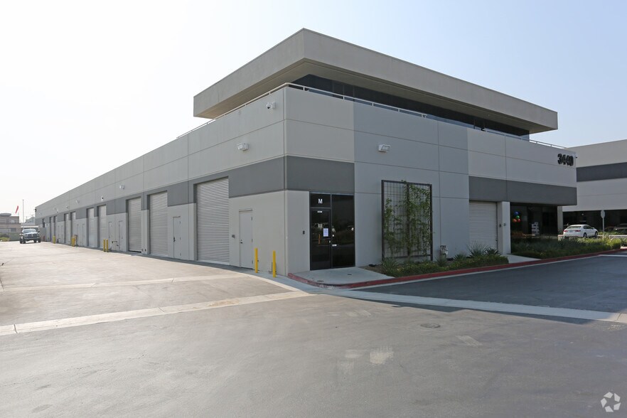 More Photos Of 3400 W Warner Ave, Santa Ana Unknown For Lease