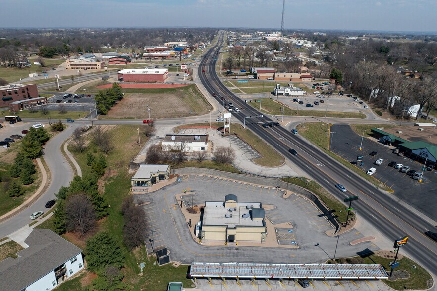 More Photos Of 3114 N Belt Hwy, Saint Joseph Fast Food For Sale