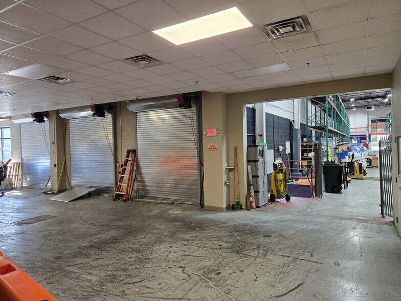 More Photos Of 12 Wright Way, Oakland Warehouse For Lease