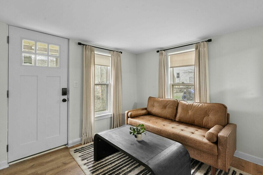 More Photos Of 101 Pennsylvania Ave, Binghamton Apartments For Sale