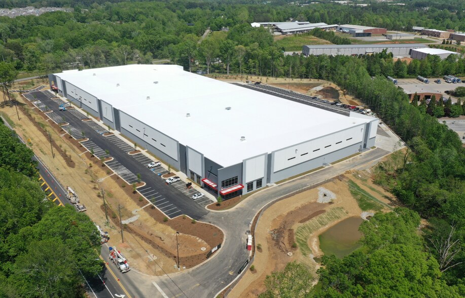 More Photos Of 5761 McEver Rd, Oakwood Distribution For Lease