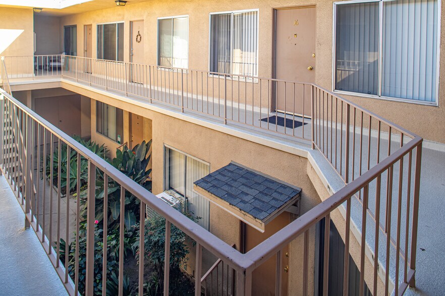 More Photos Of 1810 Stoner Ave, Los Angeles Apartments For Sale