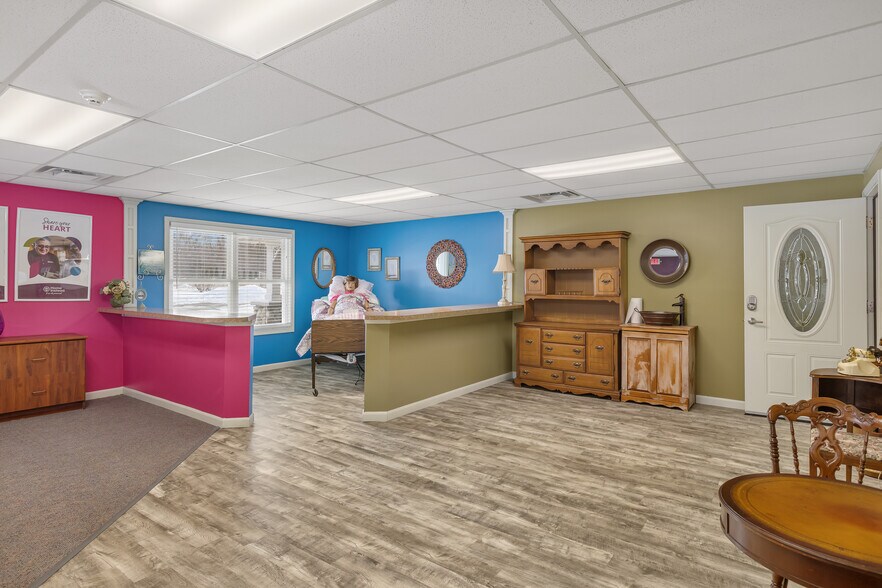 More Photos Of 5758 Cooley Lake Rd, Waterford Daycare Center For Sale