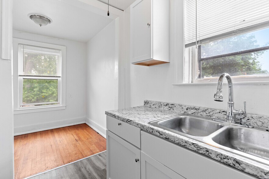 More Photos Of 16940 Log Cabin St, Detroit Apartments For Sale