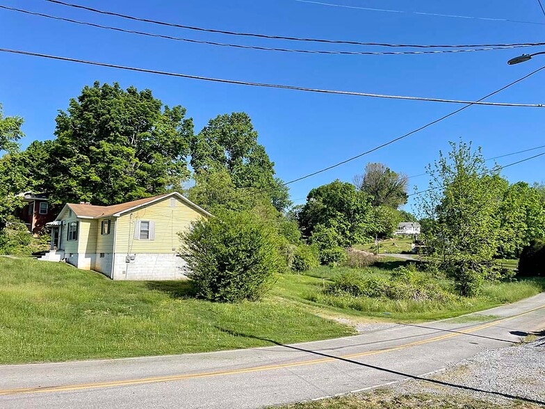 More Photos Of 3400 W Market St, Johnson City Land For Sale