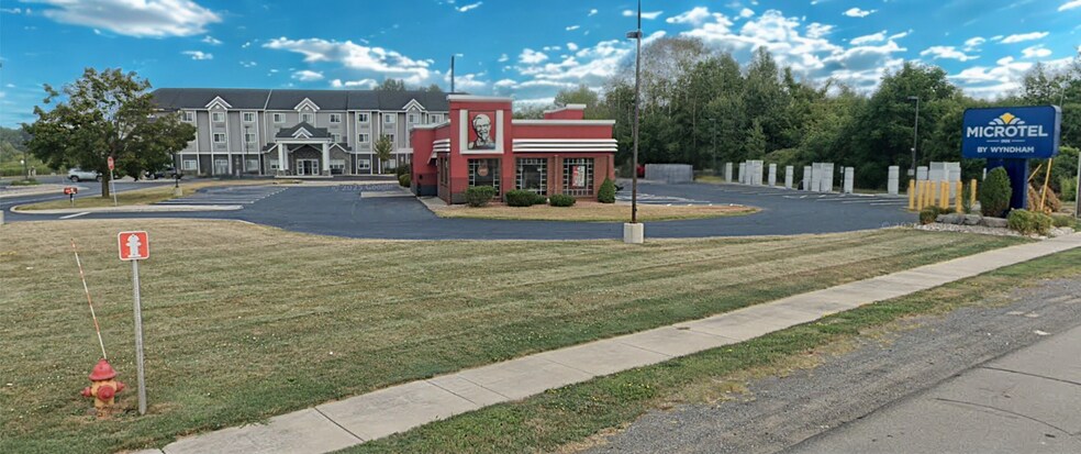 More Photos Of 1301 Rt-332, Farmington Fast Food For Lease