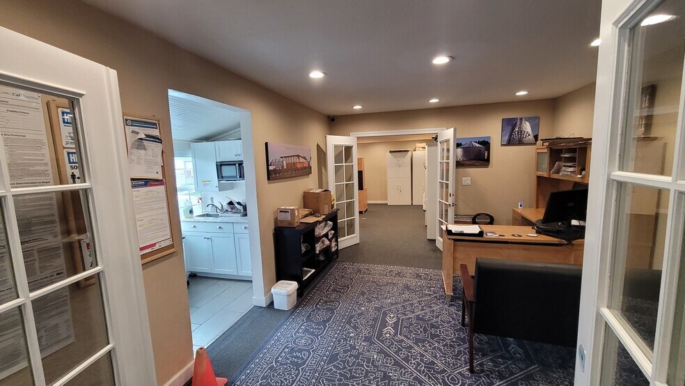 More Photos Of 4135 Santa Rosa Ave, Santa Rosa Warehouse For Lease