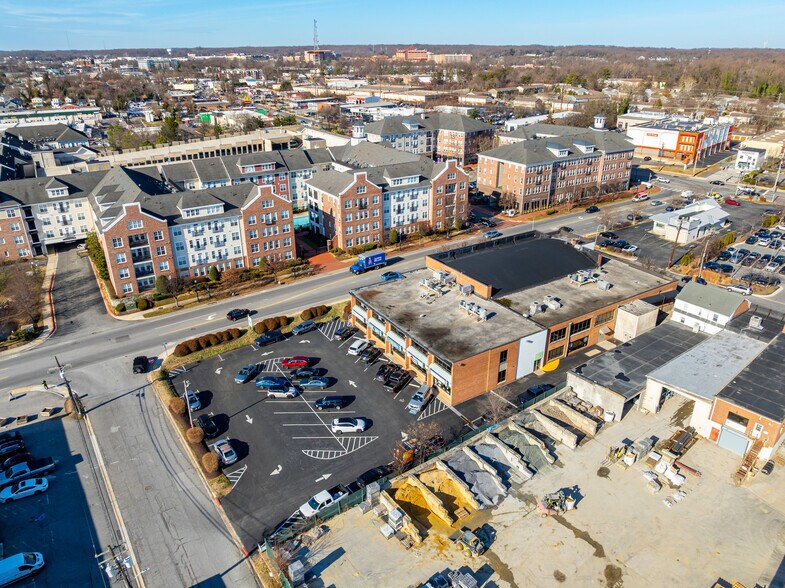 More Photos Of 111 Chinquapin Round Rd, Annapolis Flex For Lease