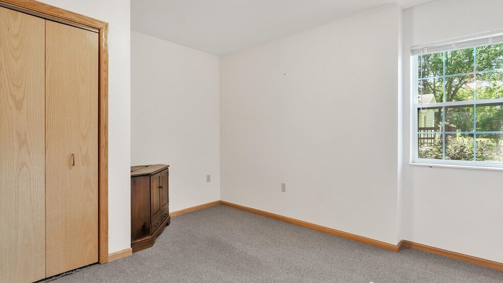 More Photos Of 121 S 5th St, Evansville Assisted Living For Sale