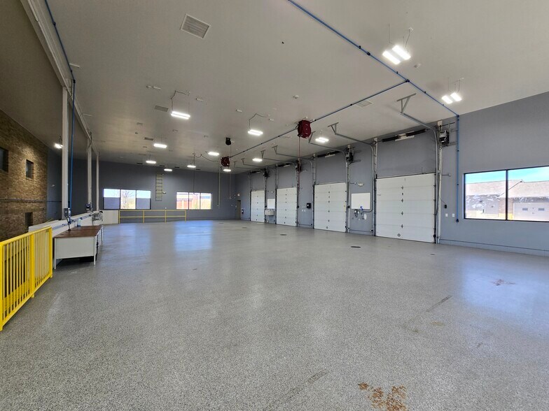 More Photos Of 3933 Monitor Rd, Bay City Office For Sale