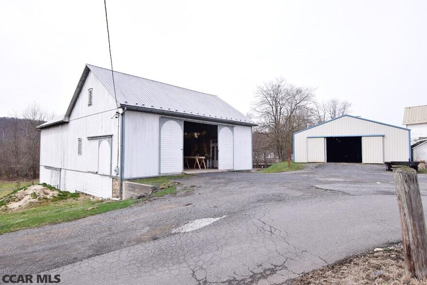 More Photos Of 518 Water St, Orbisonia Storefront For Sale