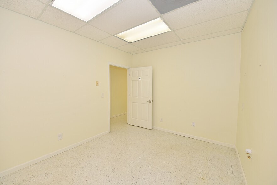 More Photos Of 200 S College St, Morganton General Retail For Lease