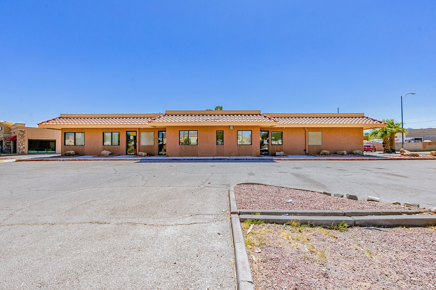 More Photos Of 1651 N Rancho Dr, Las Vegas Veterinarian Kennel For Sale