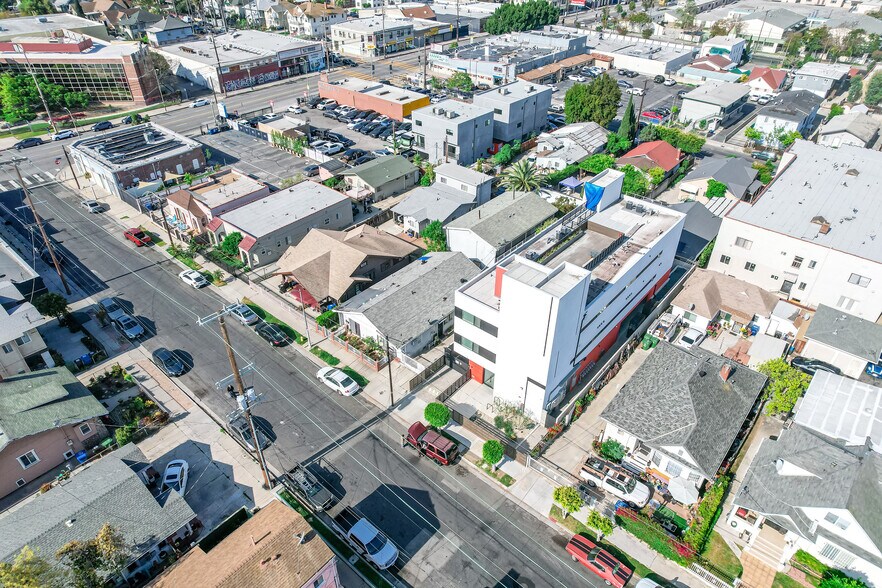 More Photos Of 1229 S Kingsley Dr, Los Angeles Apartments For Sale