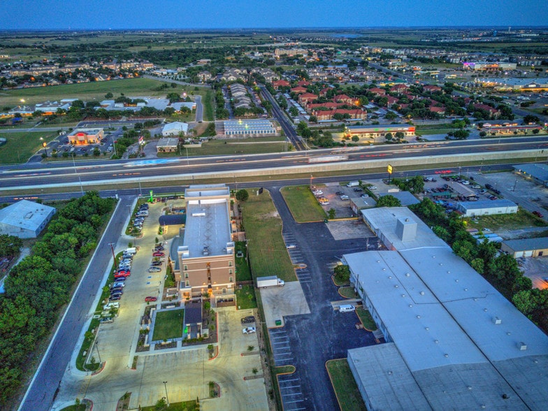 More Photos Of 1942 S Interstate 35, San Marcos Warehouse For Sale