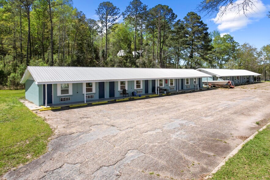 More Photos Of 1010 N Eufaula Ave, Eufaula Hotel For Sale