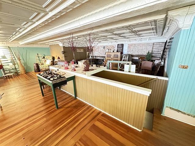 More Photos Of 203 N Main St, Monticello Storefront Retail Residential For Lease