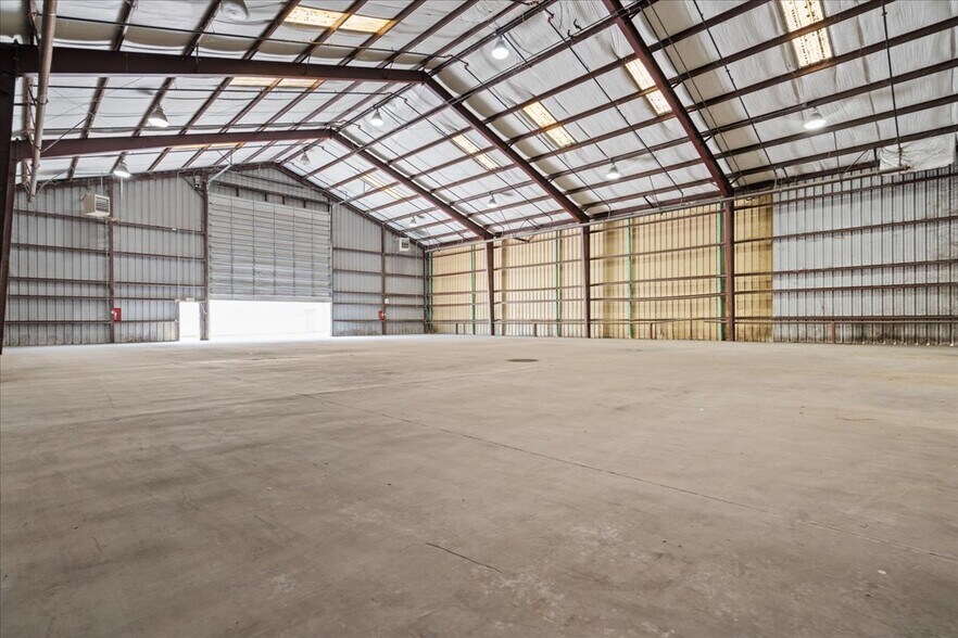 More Photos Of 119 E 6th Ave, Pamplico Industrial For Sale