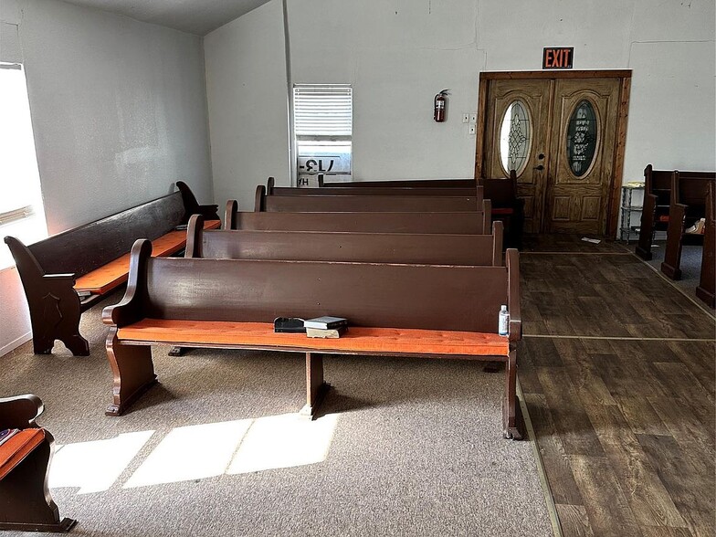 More Photos Of 125 2nd Ave, Taylor Religious Facility For Sale