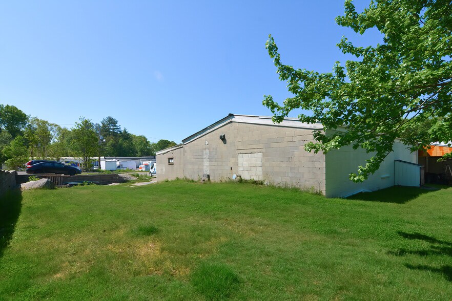 More Photos Of 152 Milford St, Upton Loft Creative Space For Sale