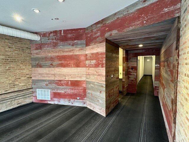 More Photos Of 1434 W Montrose Ave, Chicago Storefront For Sale