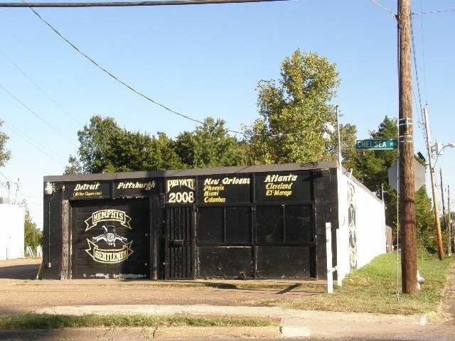 More Photos Of 2008 Chelsea Ave, Memphis Freestanding For Sale