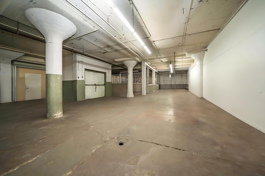 More Photos Of 4383 Fruitland Ave, Vernon Manufacturing For Sale