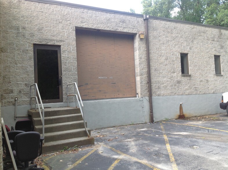 More Photos Of 323 Andover St, Wilmington Research And Development For Lease