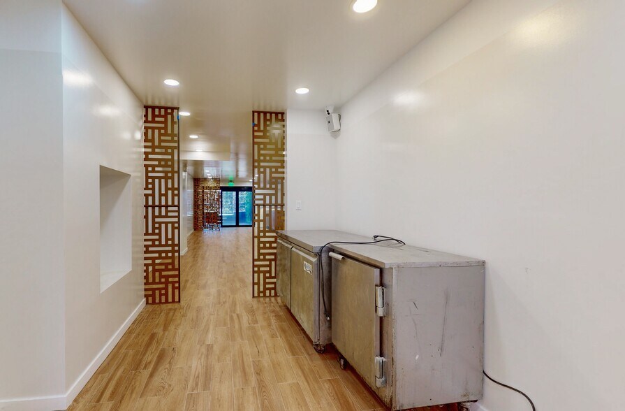 More Photos Of 2150 Fifth Ave, New York Storefront Retail Office For Sale