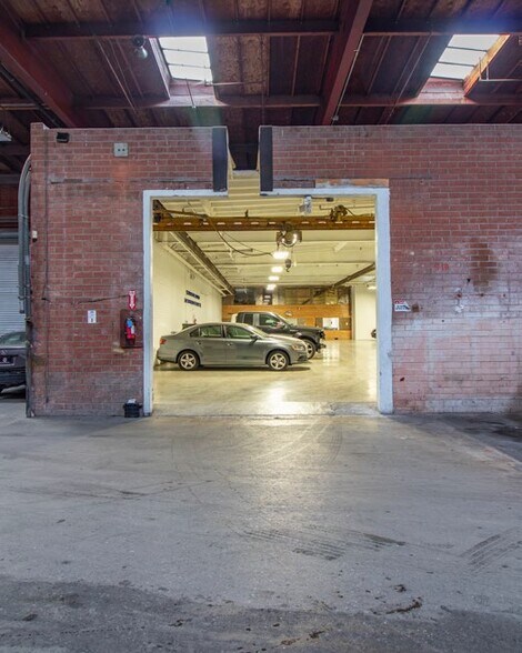 More Photos Of 504 E Alondra Blvd, Gardena Manufacturing For Sale