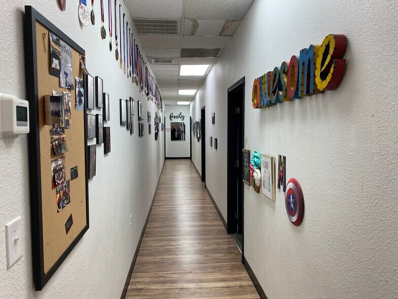 More Photos Of 3205 W Cuthbert Ave, Midland Unknown For Lease