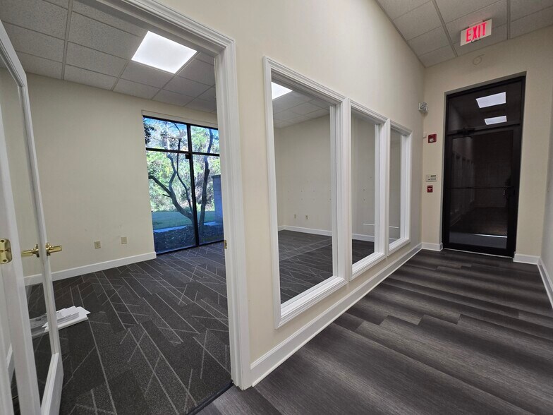 More Photos Of 8465 Merchants Way, Jacksonville Medical For Lease