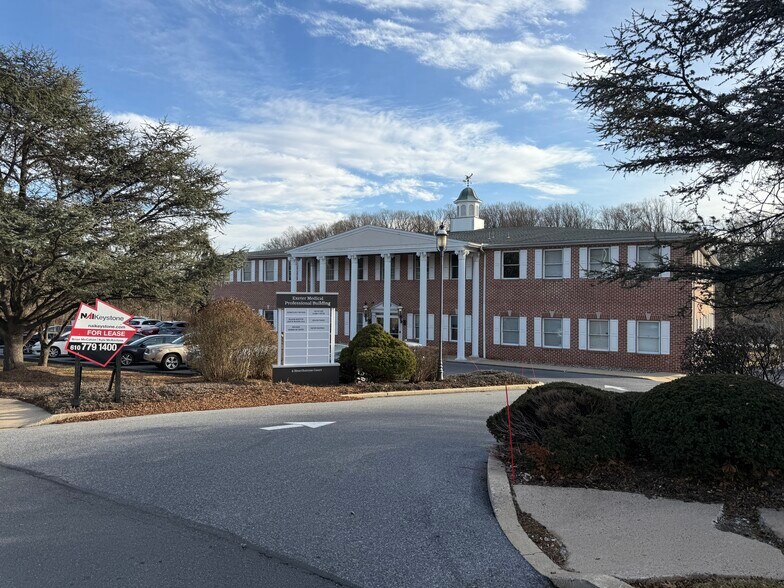 Primary Photo Of 6 Hearthstone Ct, Reading Medical For Lease