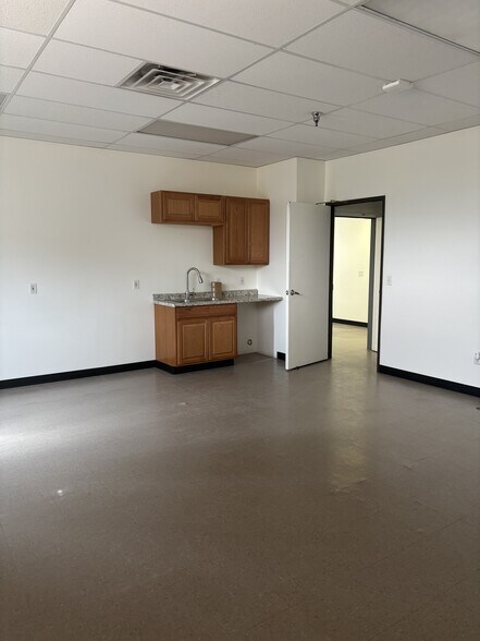 More Photos Of 4101 Sable Ave, Longmont Warehouse For Lease