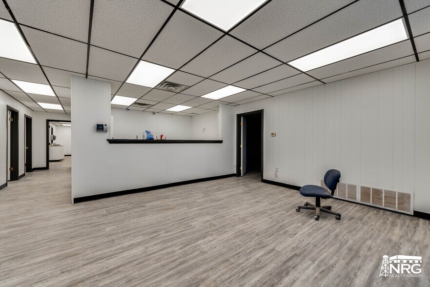 More Photos Of 3334 S Service Rd, Stanton Warehouse For Sale