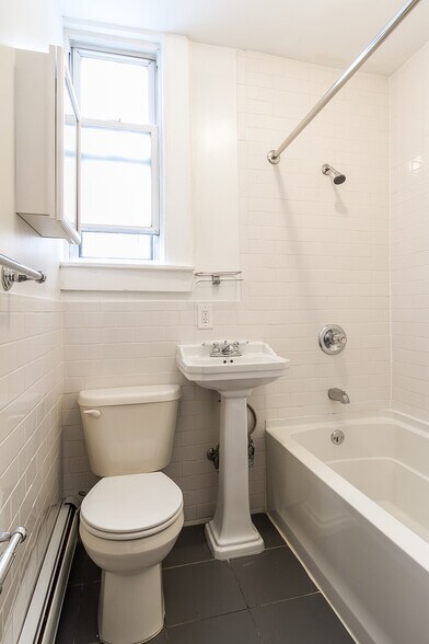 More Photos Of 254 Van Horne St, Jersey City Apartments For Sale