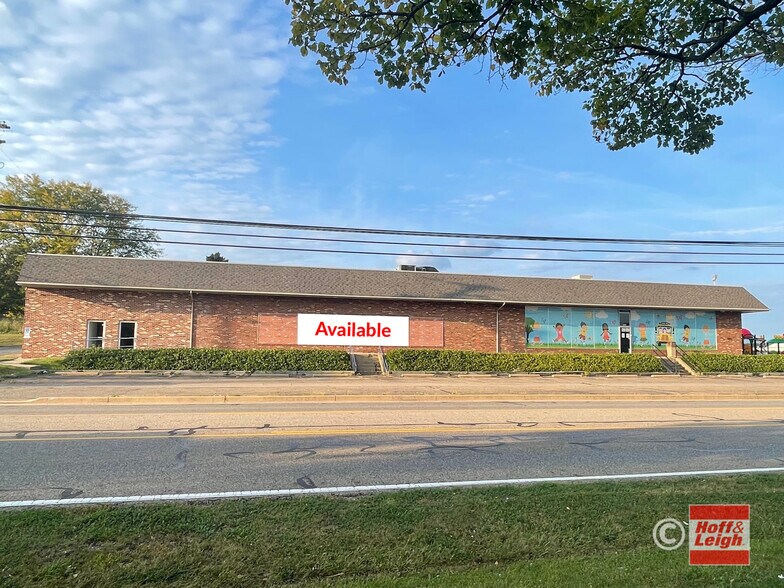 More Photos Of 2254 Locust St SW, Canal Fulton Freestanding For Sale