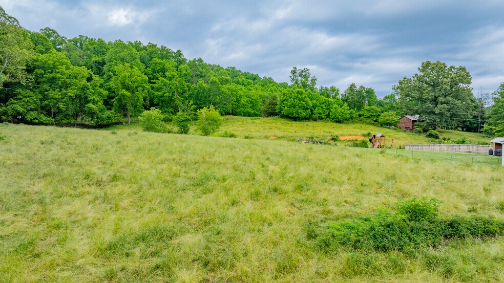More Photos Of TBD Garrison Hollow Rd, Elizabethton Land For Sale