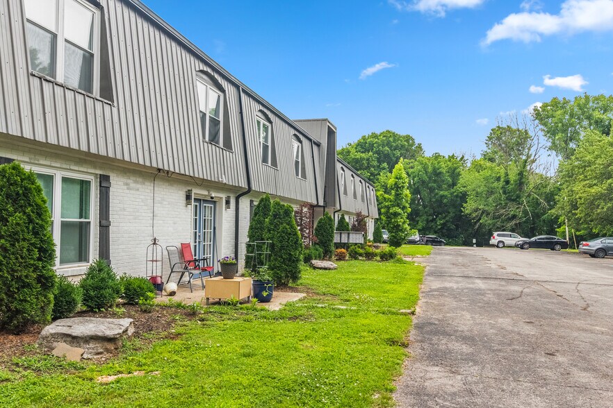 More Photos Of 117 Cedarwood Dr, Lebanon Apartments For Sale