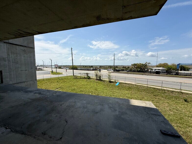 More Photos Of 2508 Newcastle St, Brunswick Apartments For Sale