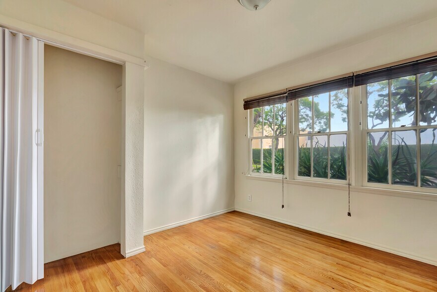 More Photos Of 3725 S Victoria Ave, Los Angeles Multifamily For Sale