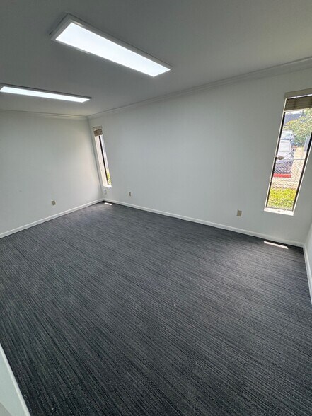 More Photos Of 7250 SW 39th Ter, Miami Office For Lease