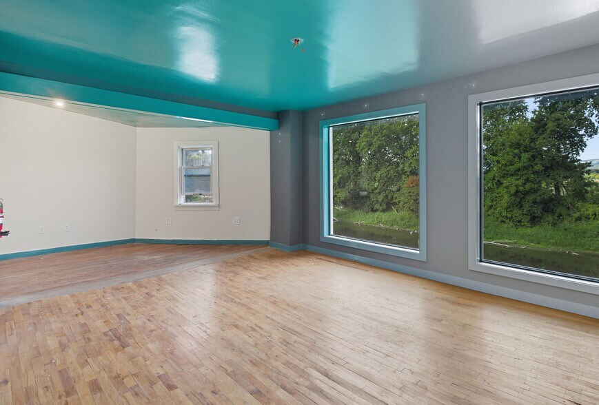 More Photos Of 1 Water St, New Paltz Storefront Retail Residential For Sale