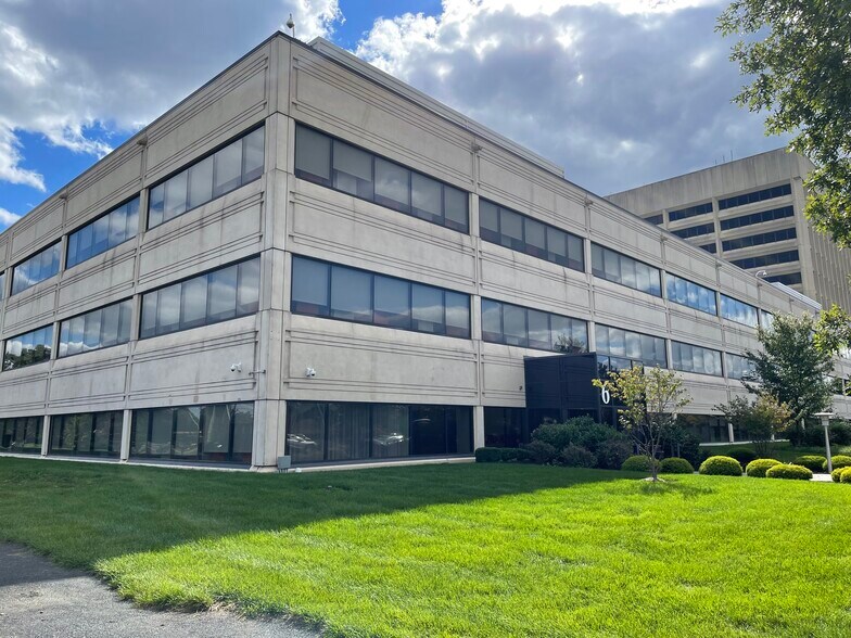 More Photos Of 444 Hoes Ln, Piscataway Office For Lease