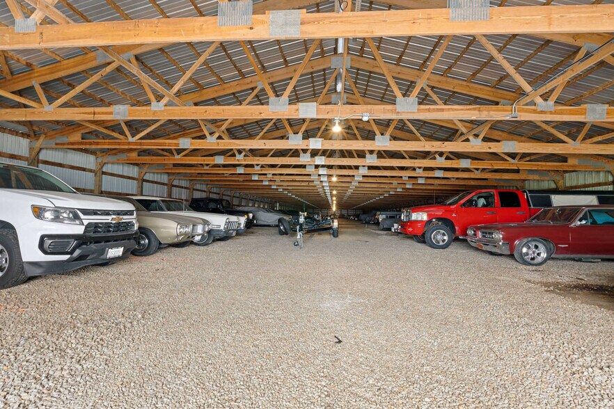 More Photos Of 15325 W Baker Rd, Manhattan Specialty For Sale