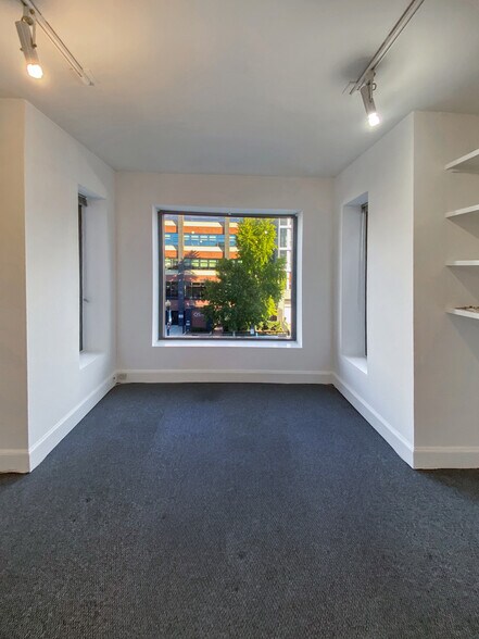 More Photos Of 2014 P St NW, Washington Storefront Retail Office For Lease