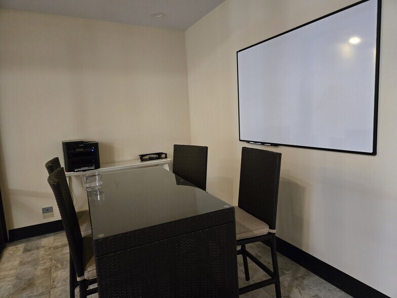 More Photos Of 5575 Transit Rd, Amherst General Retail For Sale