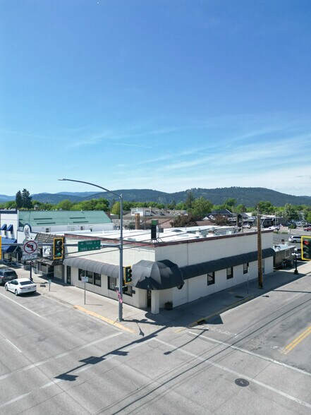More Photos Of 302 S Main St, Kalispell Restaurant For Sale