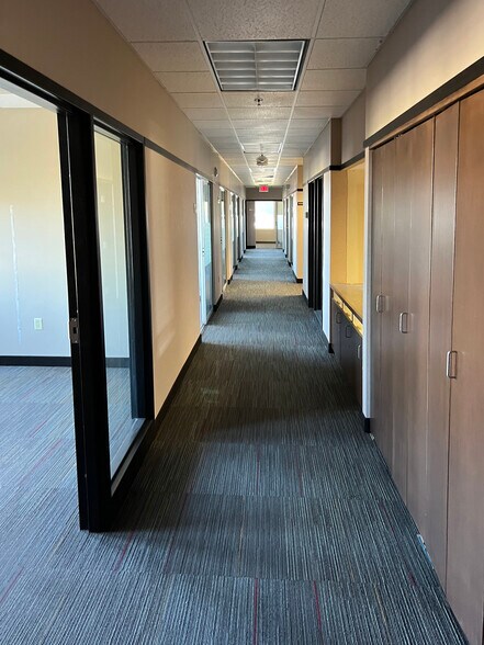 More Photos Of 3161 NW Northdale Blvd, Minneapolis Office For Lease