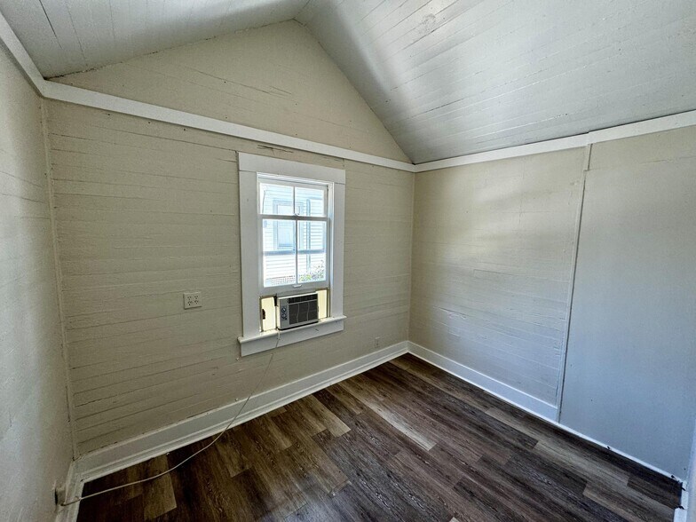 More Photos Of 1213 Truman Ave, Key West Storefront Retail Residential For Lease